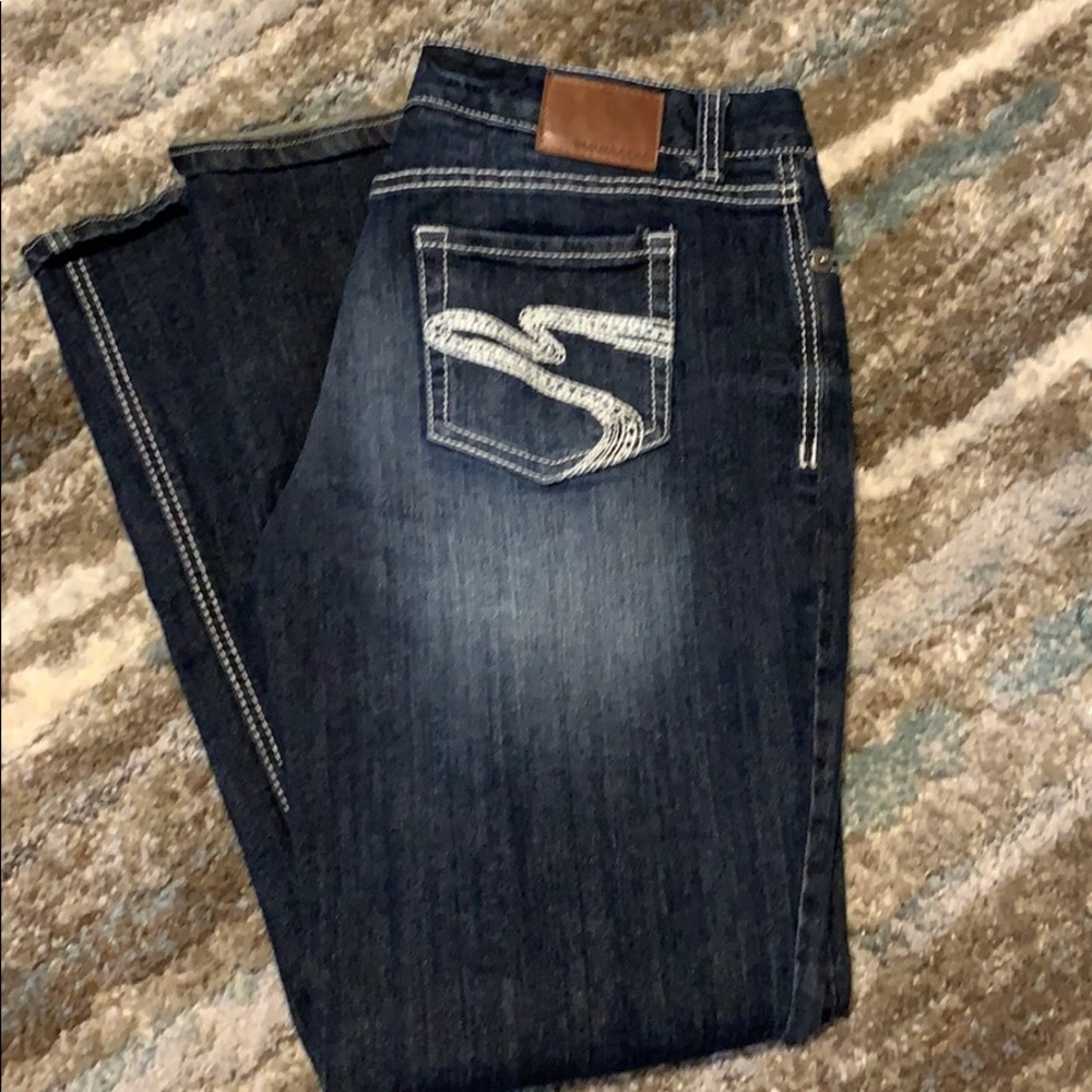 Maurices dark wash jeans